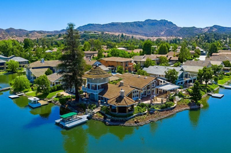 Westlake Village, CA